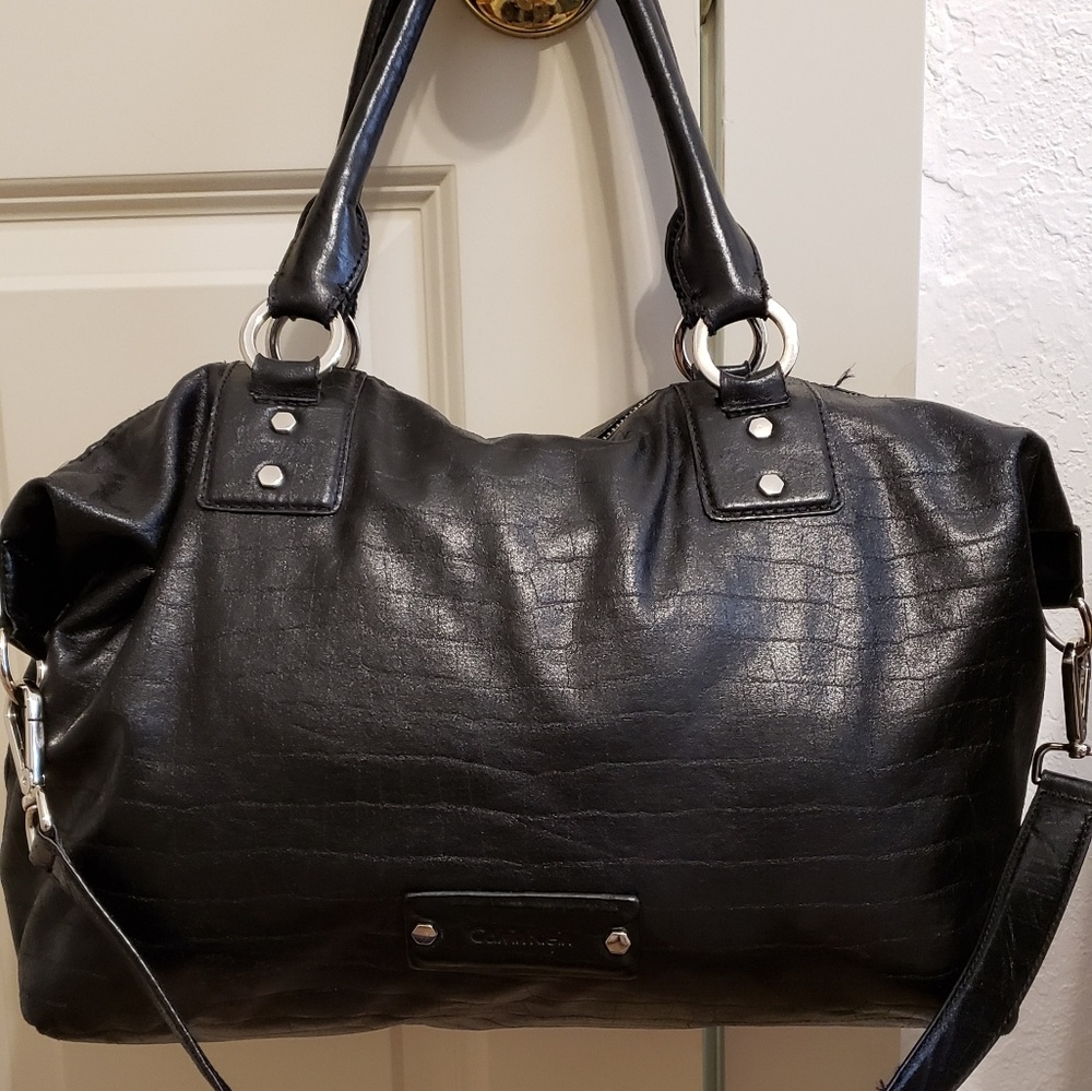 Calvin Klein crossbody bag. Size medium.